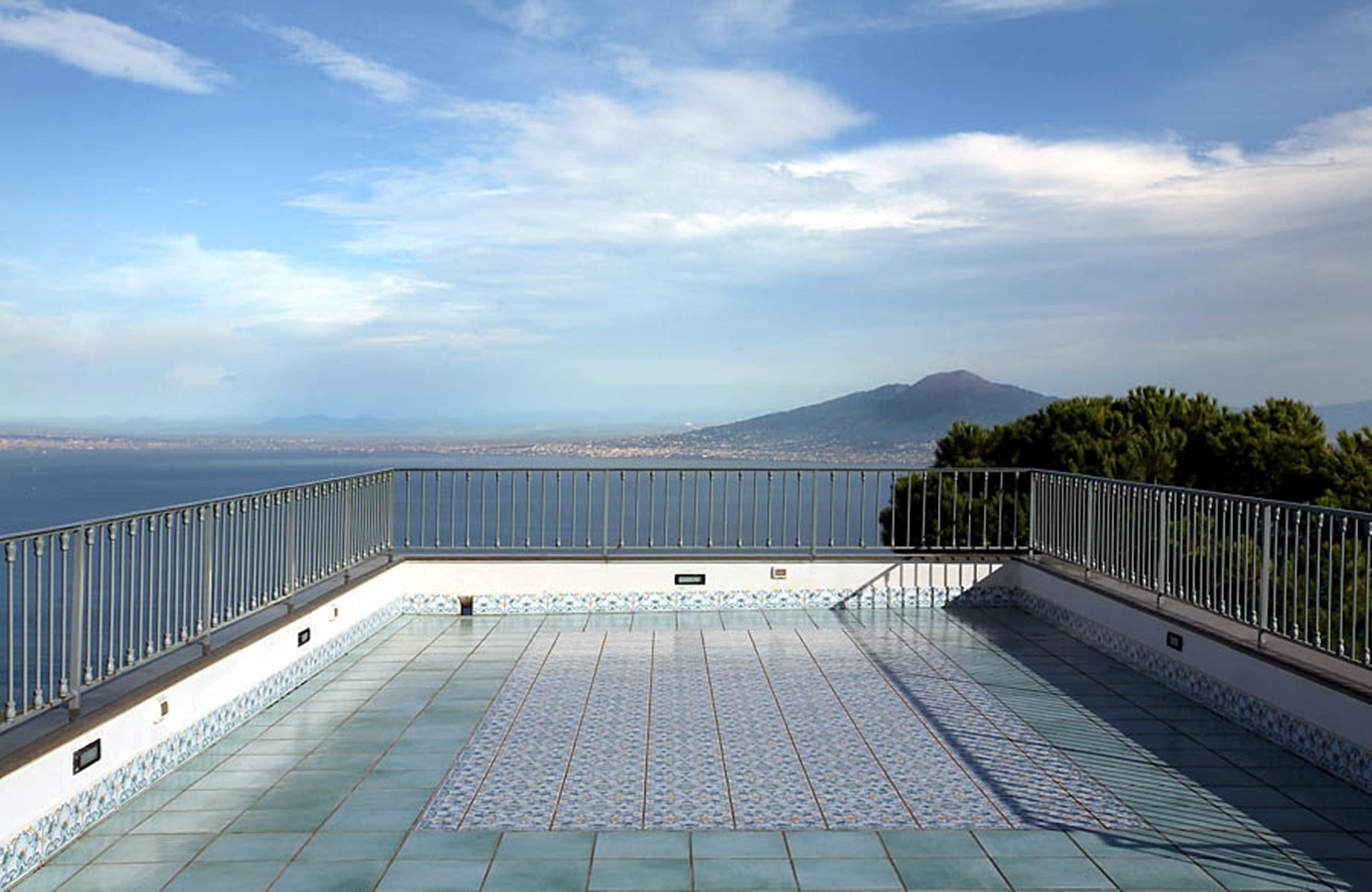Oasi Olimpia Relais Hotel Sant'Agata sui due Golfi Bagian luar foto