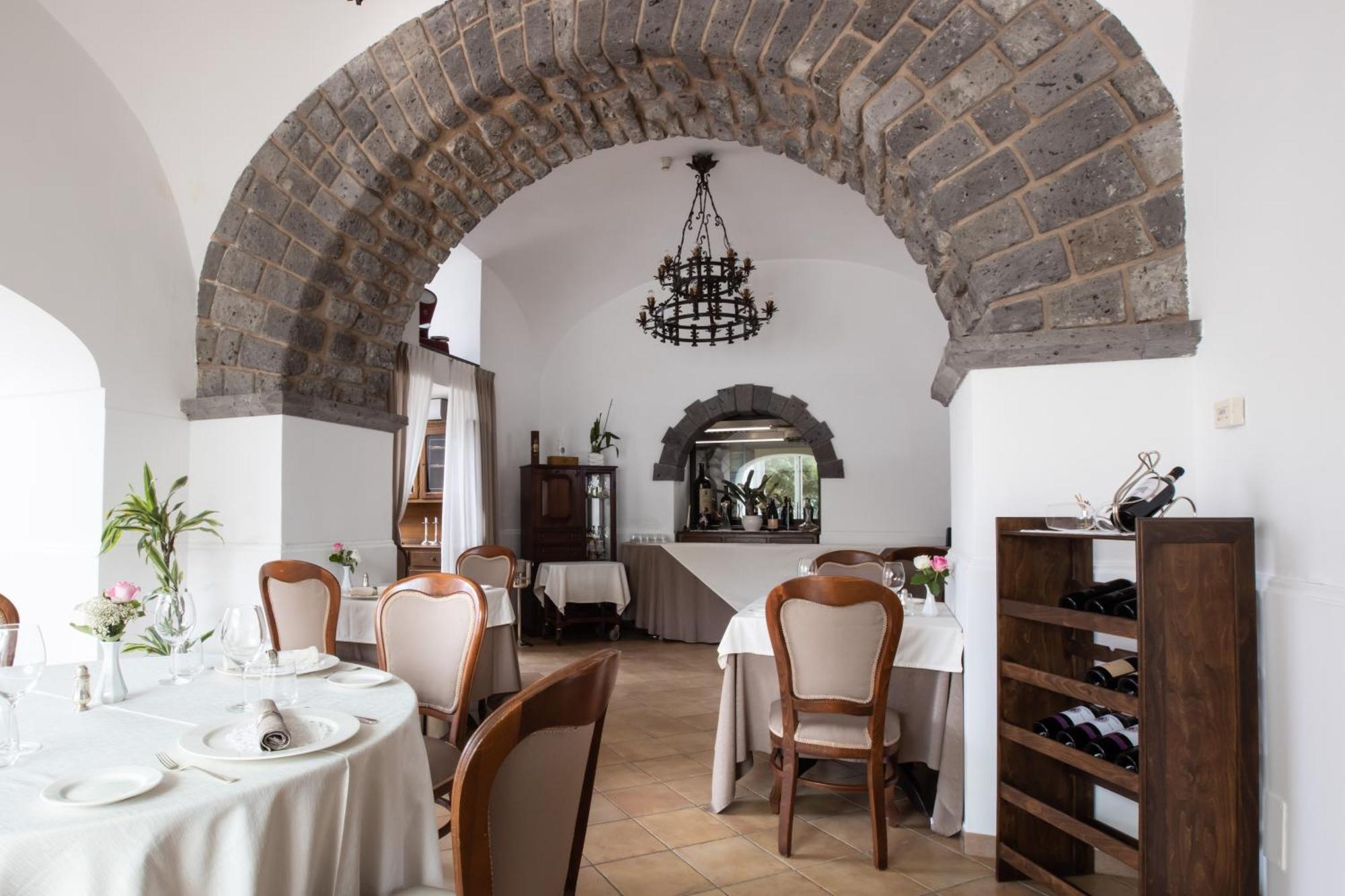 Oasi Olimpia Relais Hotel Sant'Agata sui due Golfi Bagian luar foto