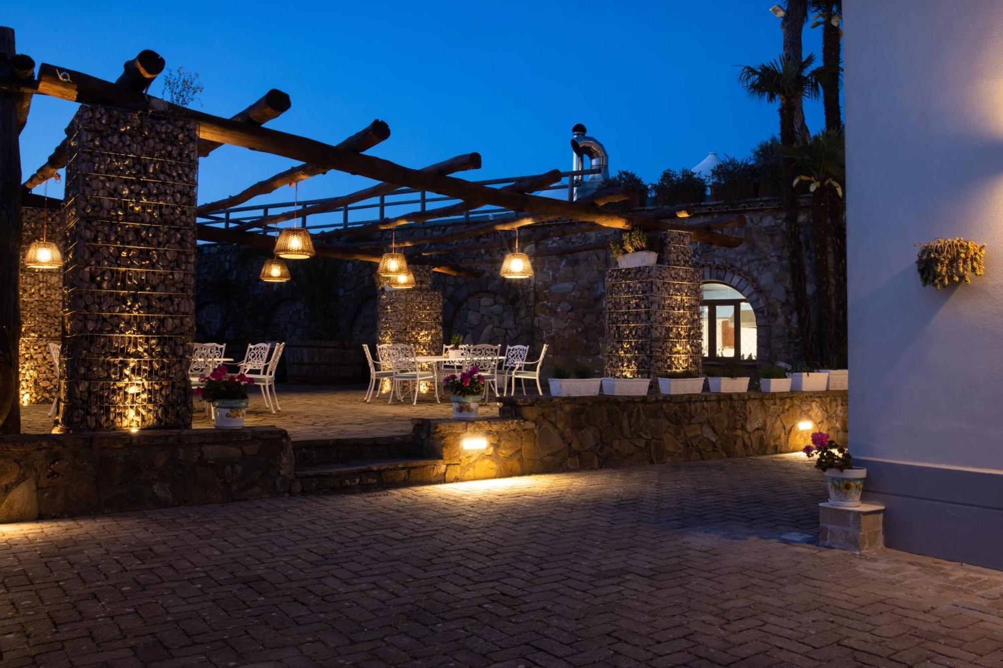 Oasi Olimpia Relais Hotel Sant'Agata sui due Golfi Bagian luar foto