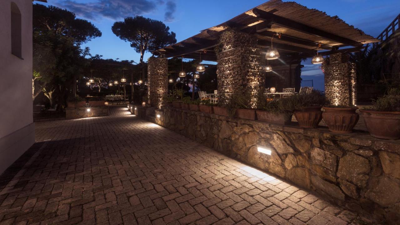 Oasi Olimpia Relais Hotel Sant'Agata sui due Golfi Bagian luar foto